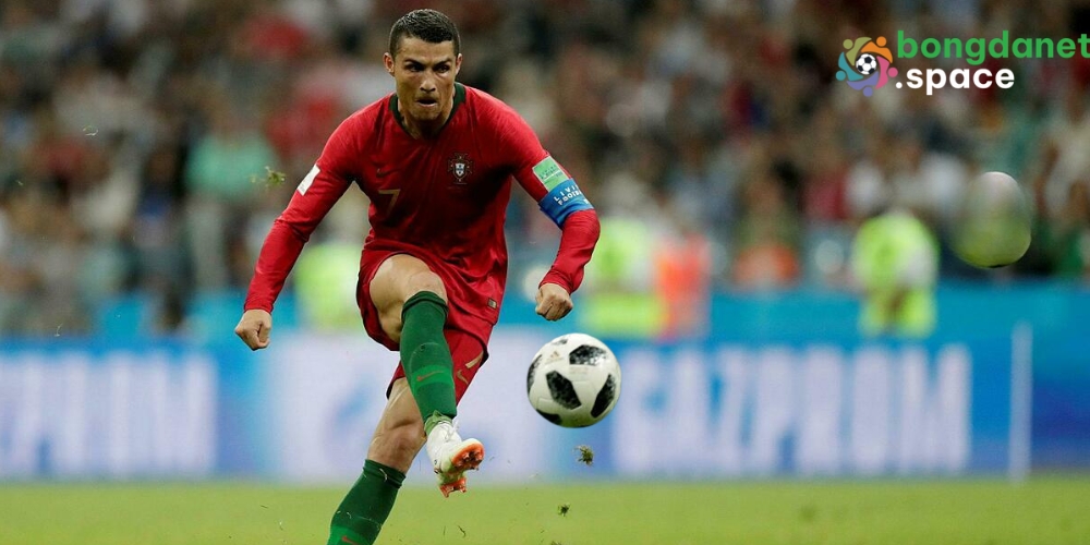 RONALDO SÚT BANH CỰC CĂNG